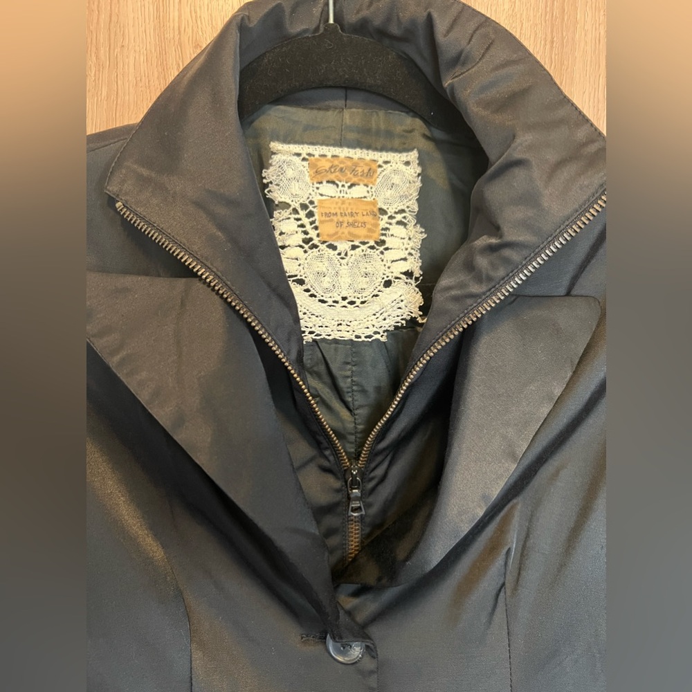 Very unusual, sexy fit atlas jacket combined with leather and laces - Picture 3 of 12